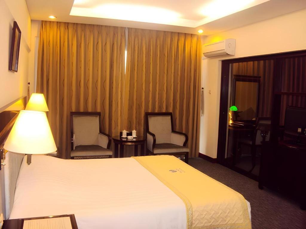 Huu Nghi Hotel Hai Phong Exteriör bild